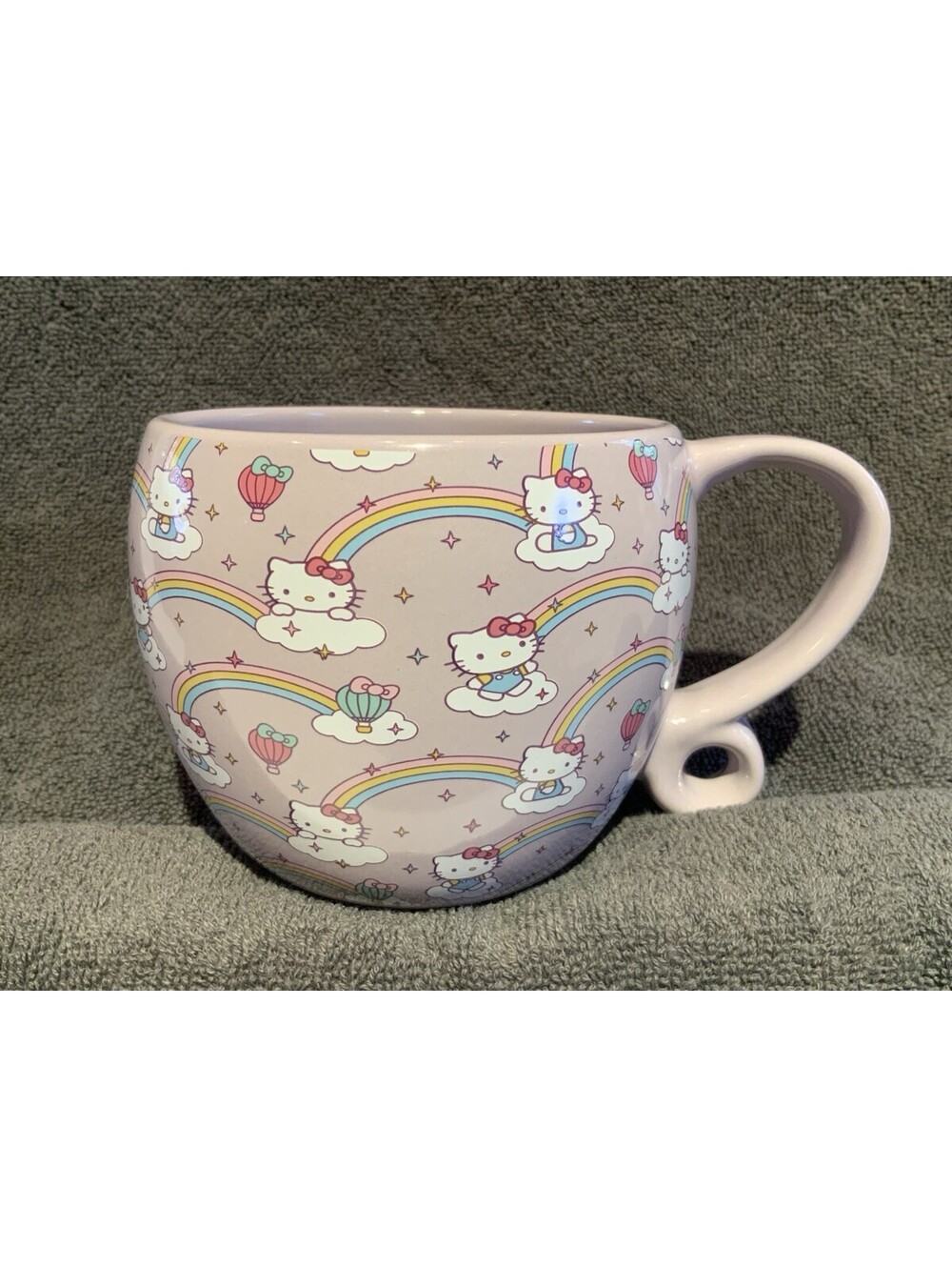 Hello Kitty by Sanrio Kitty Rainbow Pattern 15oz. Mug